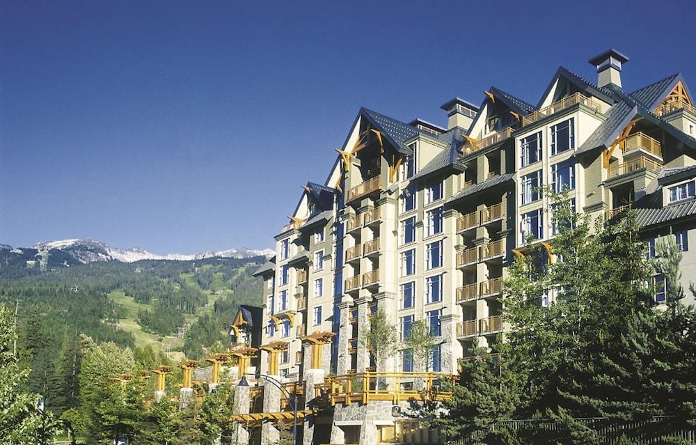 Pan Pacific Whistler Village Centre Exterior foto